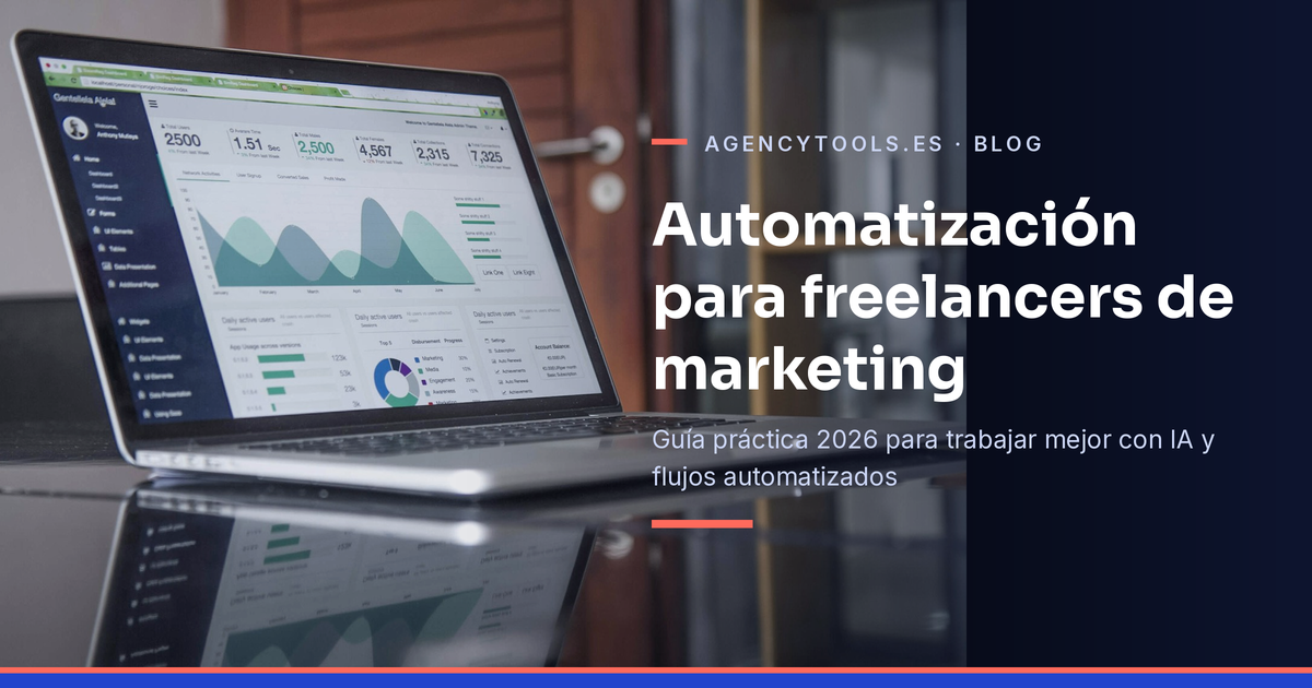 Freelance de marketing en España revisa un panel de informes automatizado